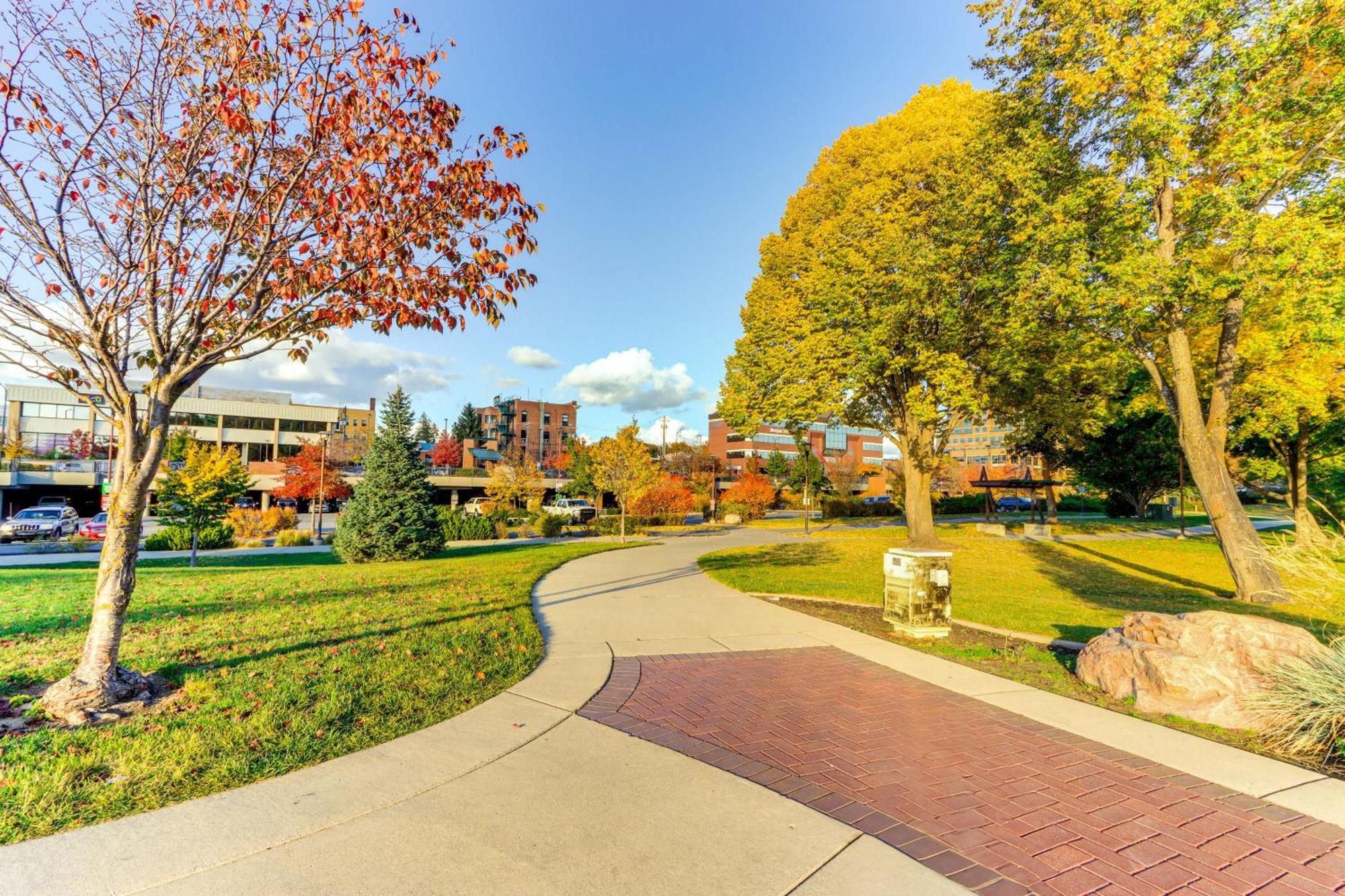 Modern Coeur Dalene Getaway Condo Walk Downtown! Коур-Д'Ален Екстер'єр фото